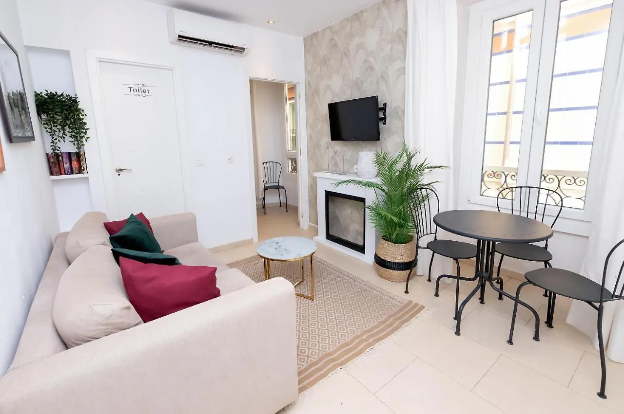 Apartamentos Juan De Padilla Malaga Apartment
