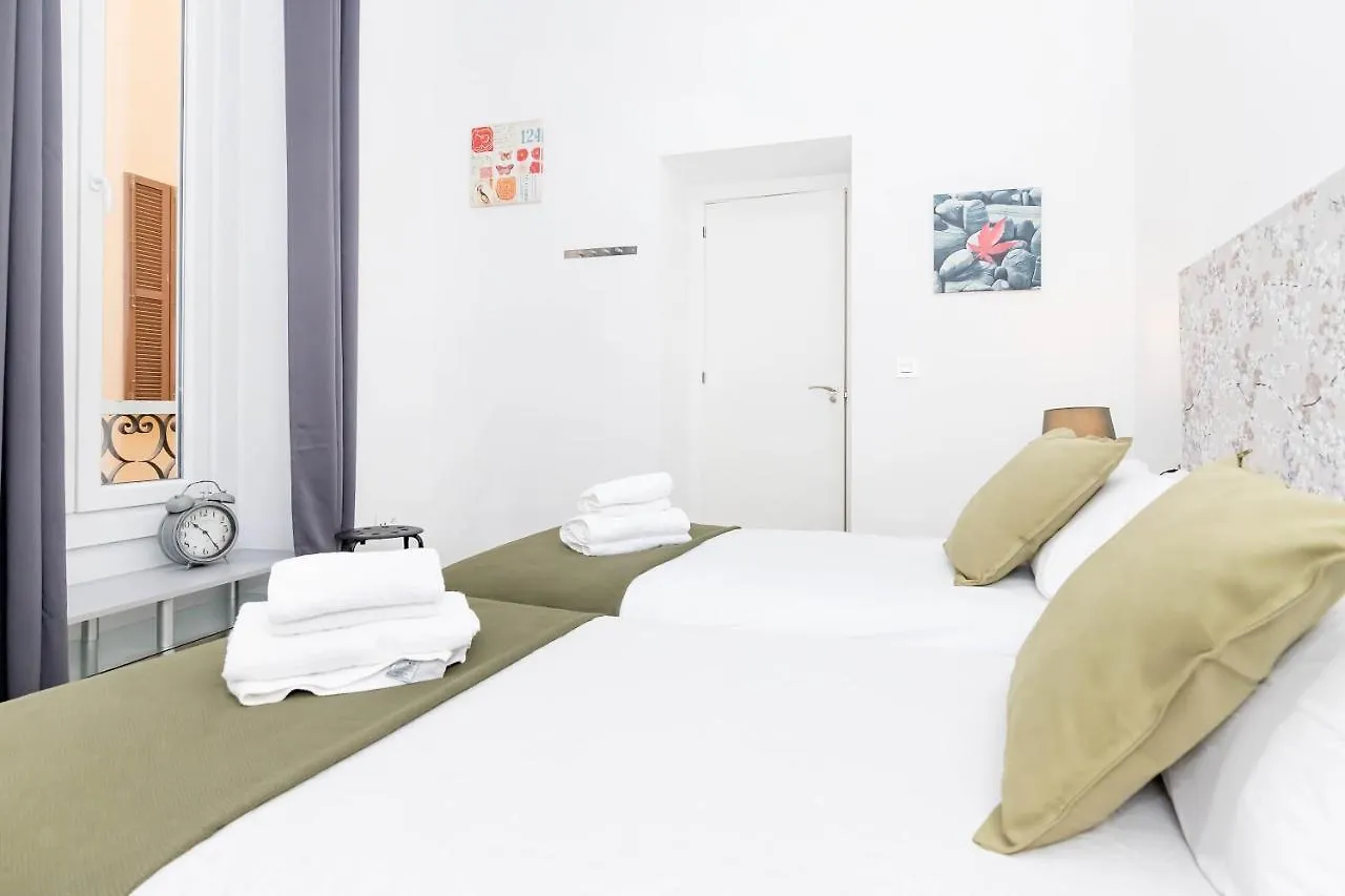 Apartamentos Juan De Padilla Malaga 0*,