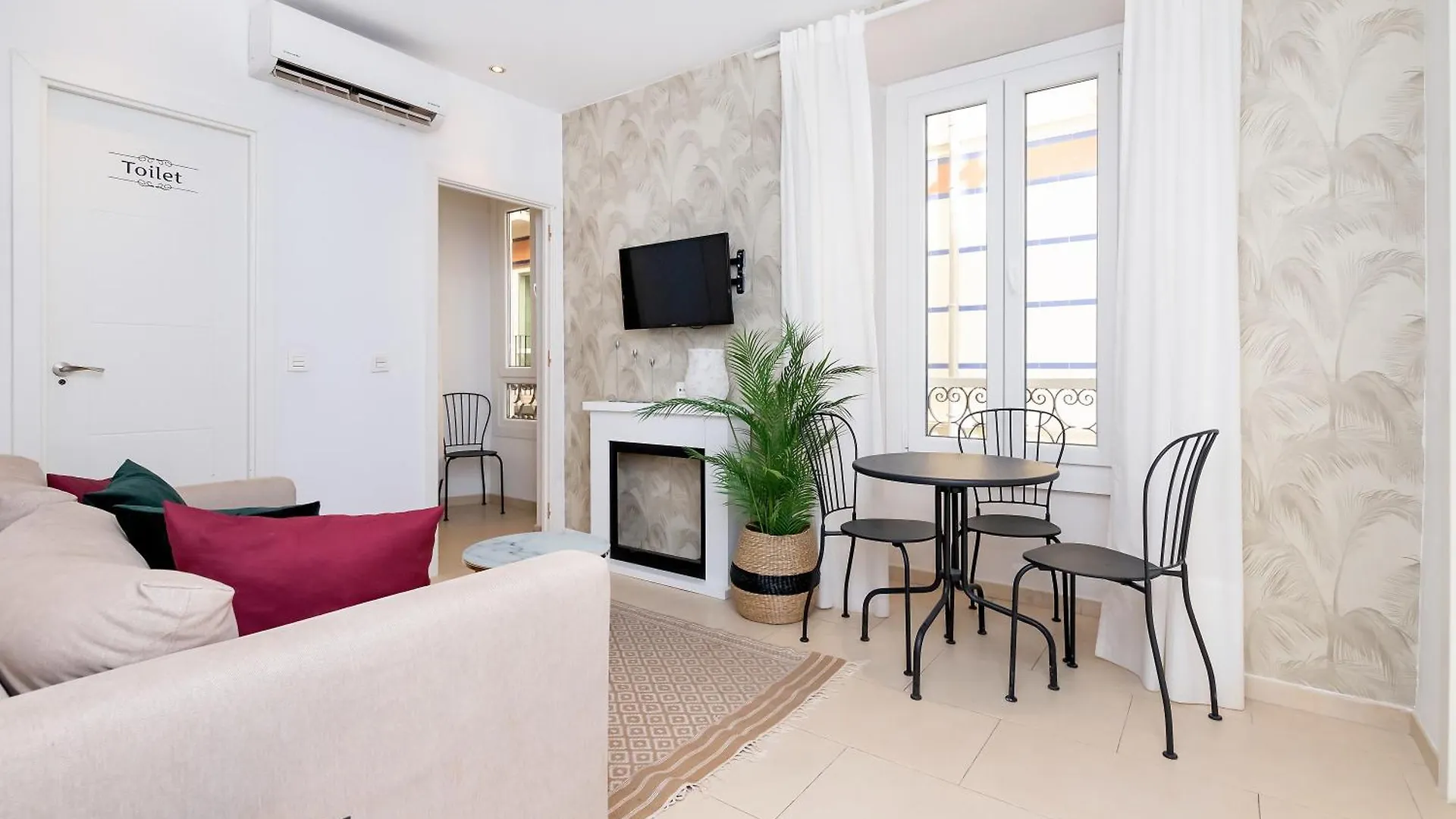 Apartamentos Juan De Padilla Malaga Spain