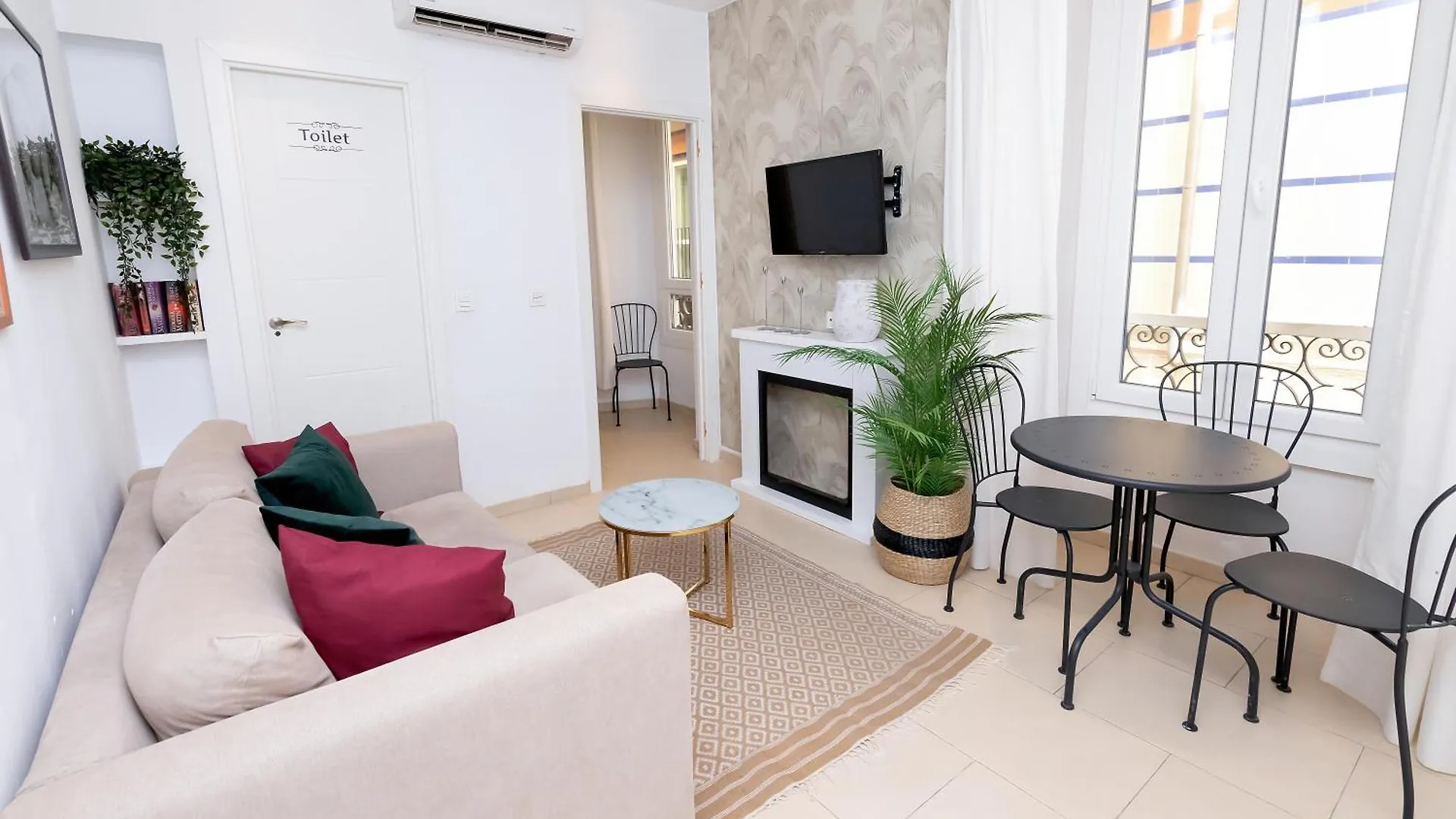 Apartamentos Juan De Padilla Malaga Spain