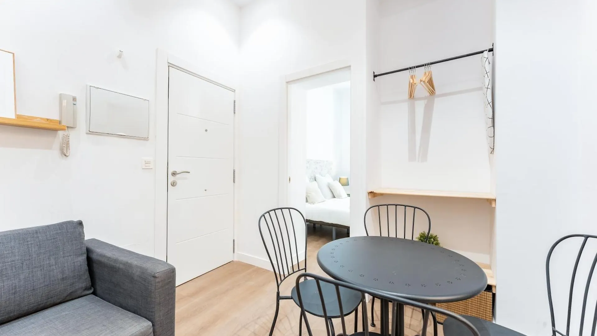 Apartamentos Juan De Padilla Malaga Apartment