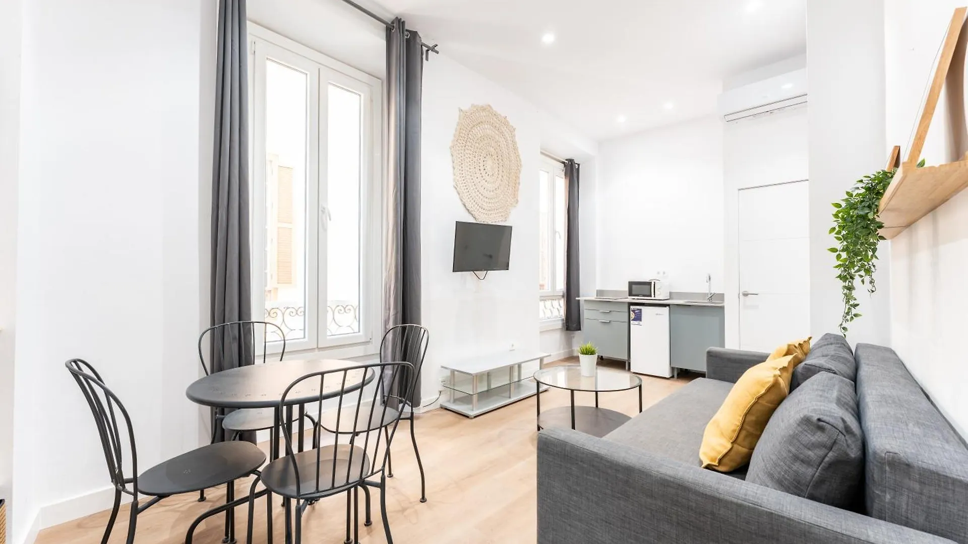 Apartamentos Juan De Padilla Malaga Spain